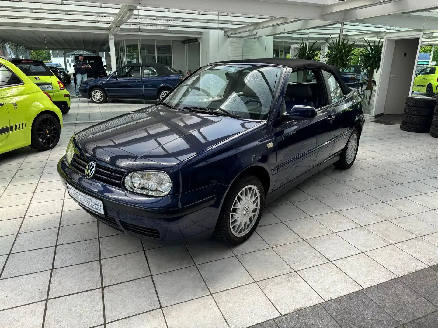 Volkswagen Golf 2.0 EU4 Colour Concept Albastru - 1