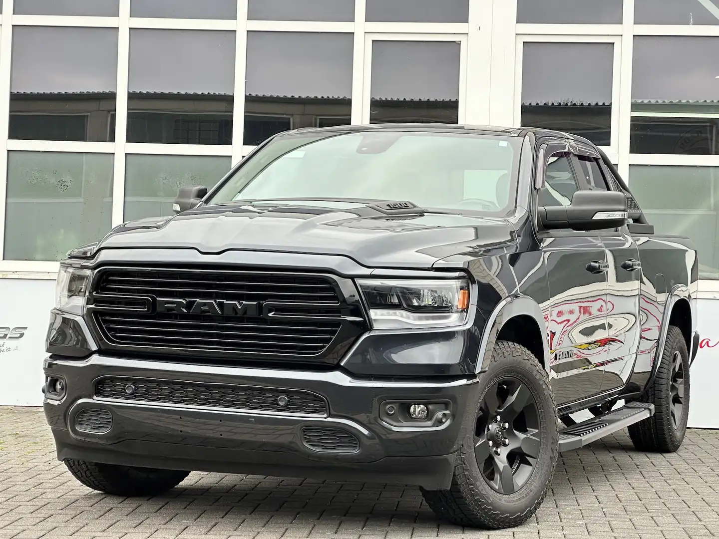 Dodge RAM 1500 Longbed 5,7L 4x4 Prins Bügel LED PDC Grau - 1