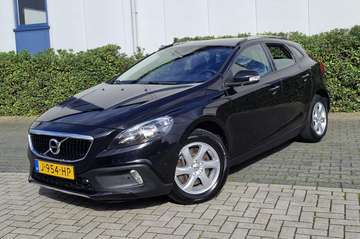 2.0 D2 120PK Momentum Navigatie