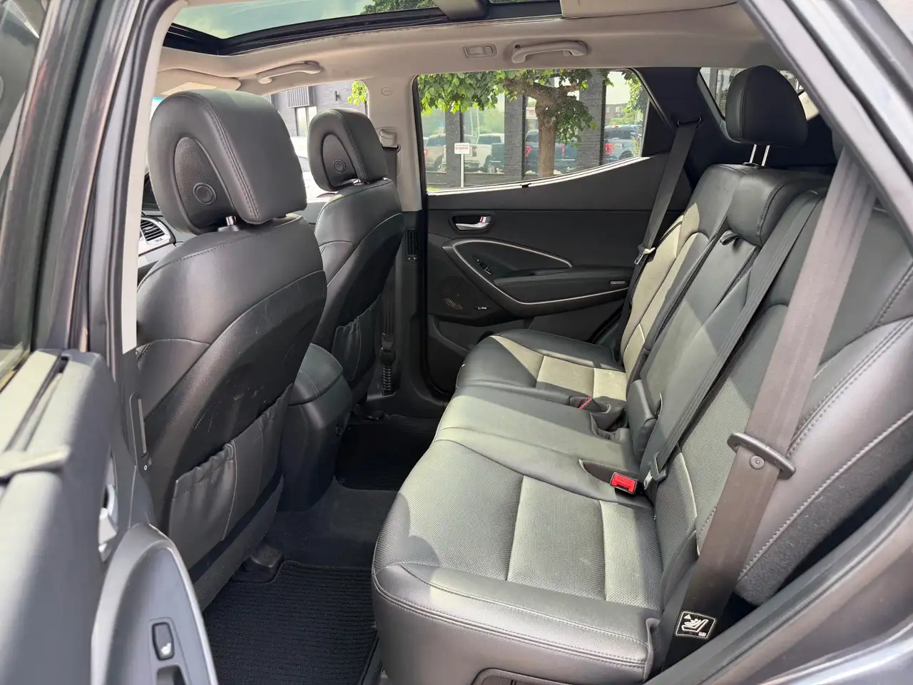 Hyundai SANTA FE photo Hyundai SANTA FE