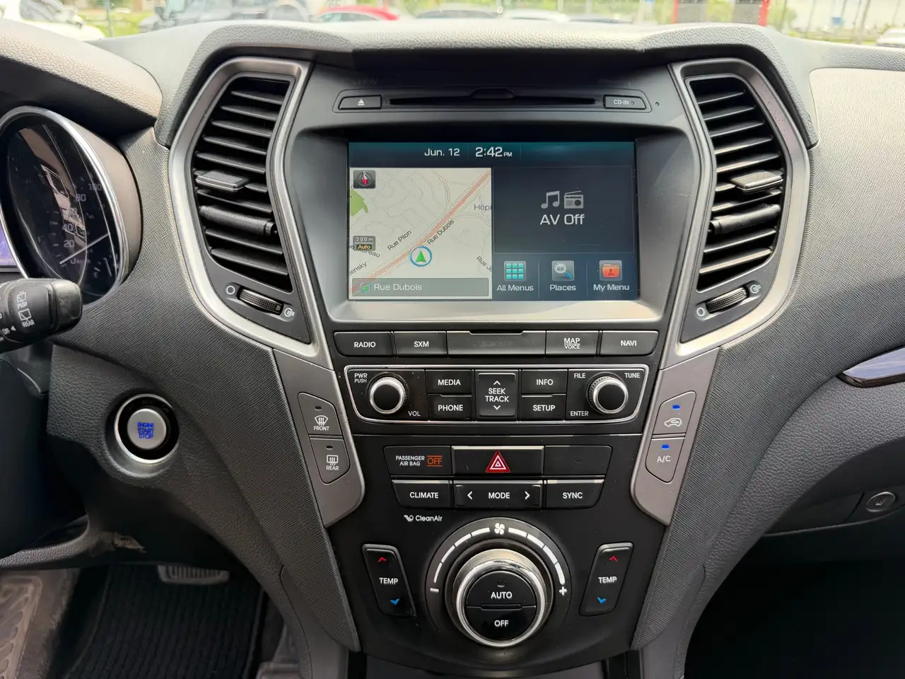 Hyundai SANTA FE photo Hyundai SANTA FE
