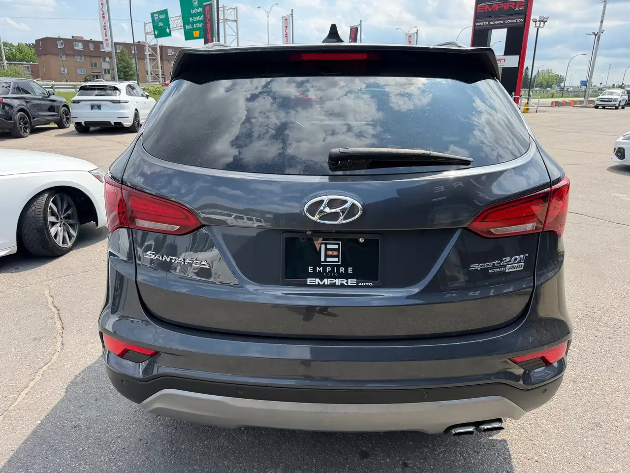 Hyundai SANTA FE photo Hyundai SANTA FE