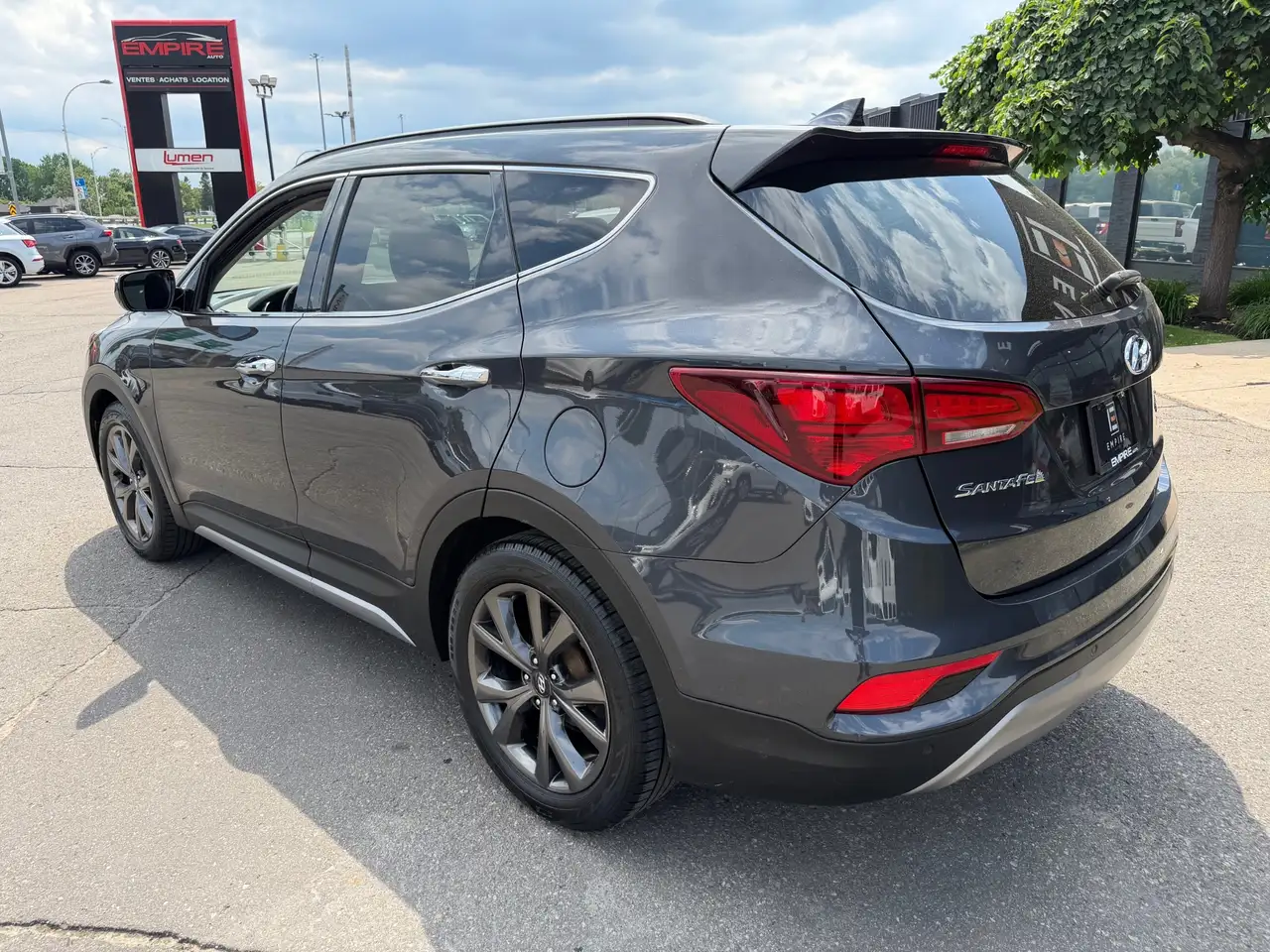 Hyundai SANTA FE photo Hyundai SANTA FE
