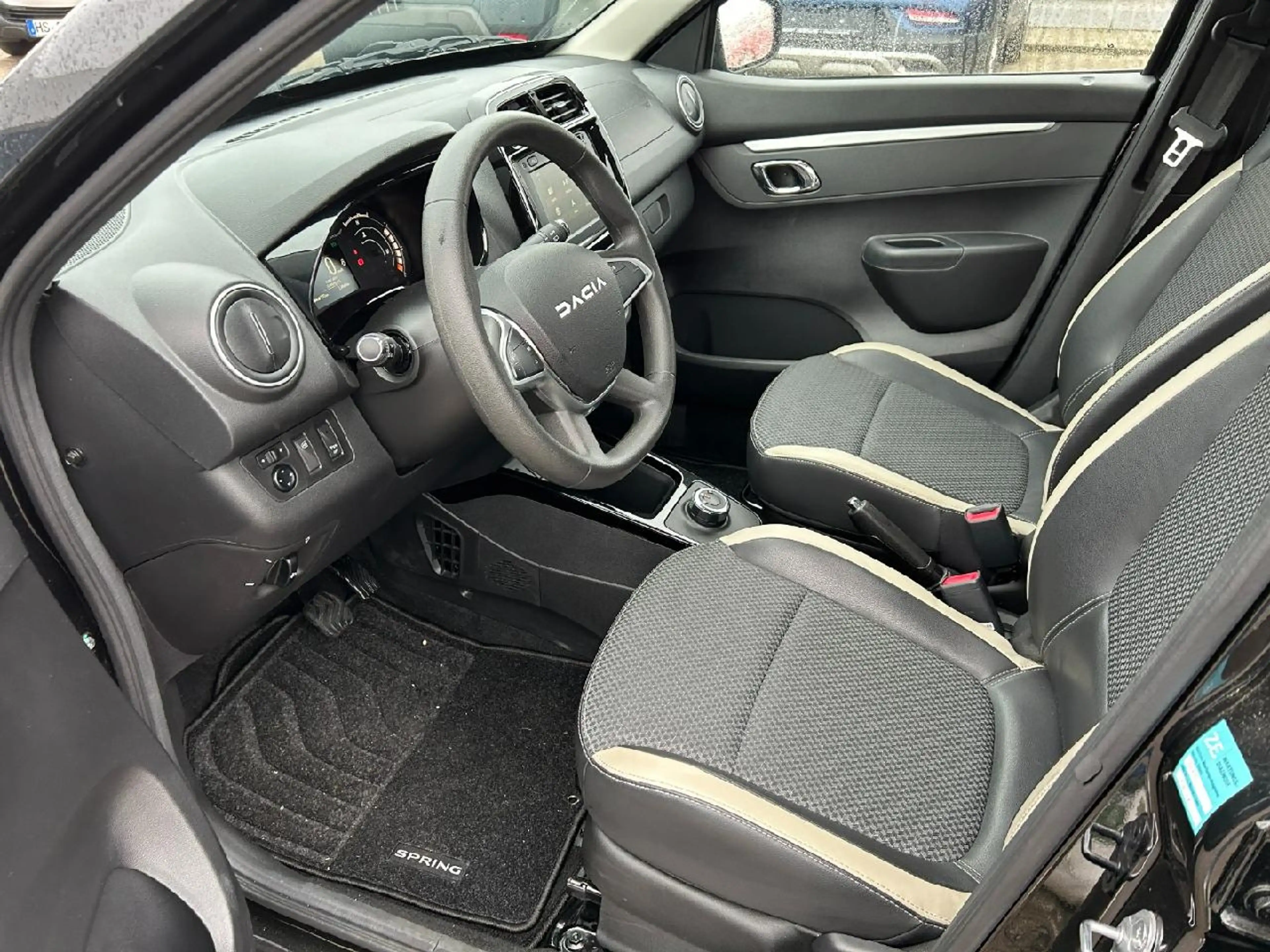 Dacia Spring Essential*Klima*Navi*DAB*Kamera*Teilleder — photo 9