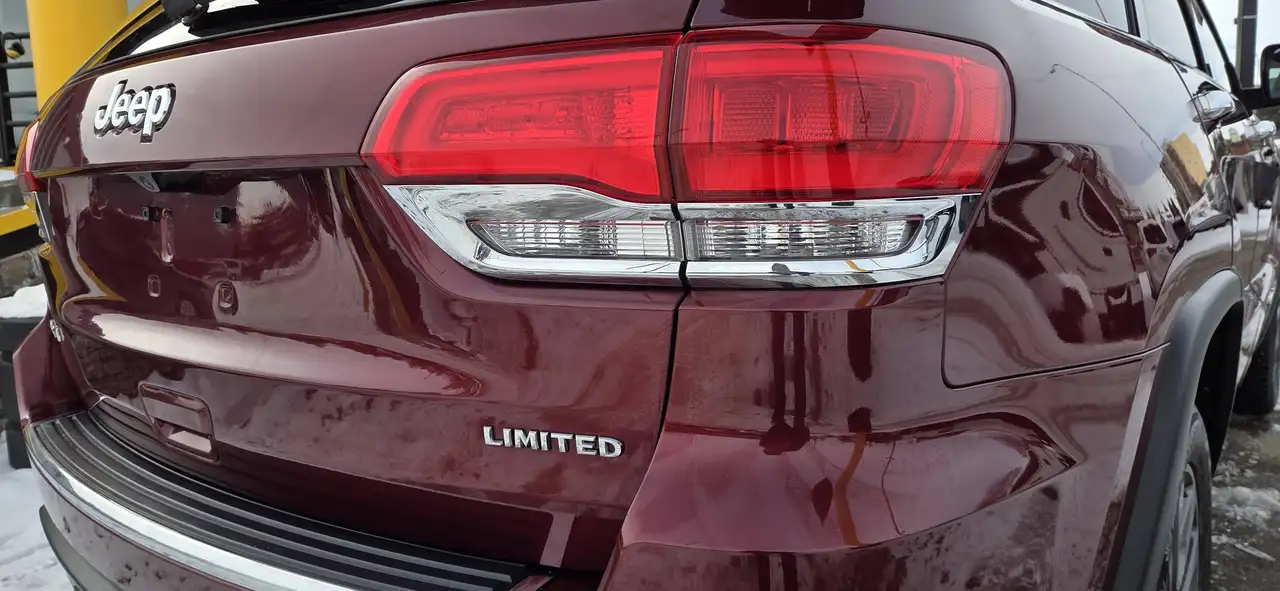 Jeep Grand Cherokee снимка Jeep Grand Cherokee