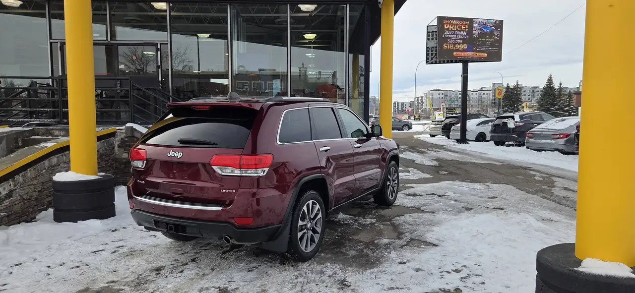 Jeep Grand Cherokee снимка Jeep Grand Cherokee