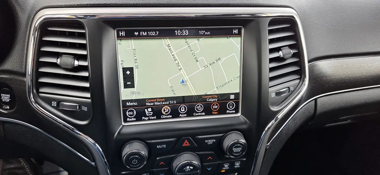 Jeep Grand Cherokee снимка Jeep Grand Cherokee