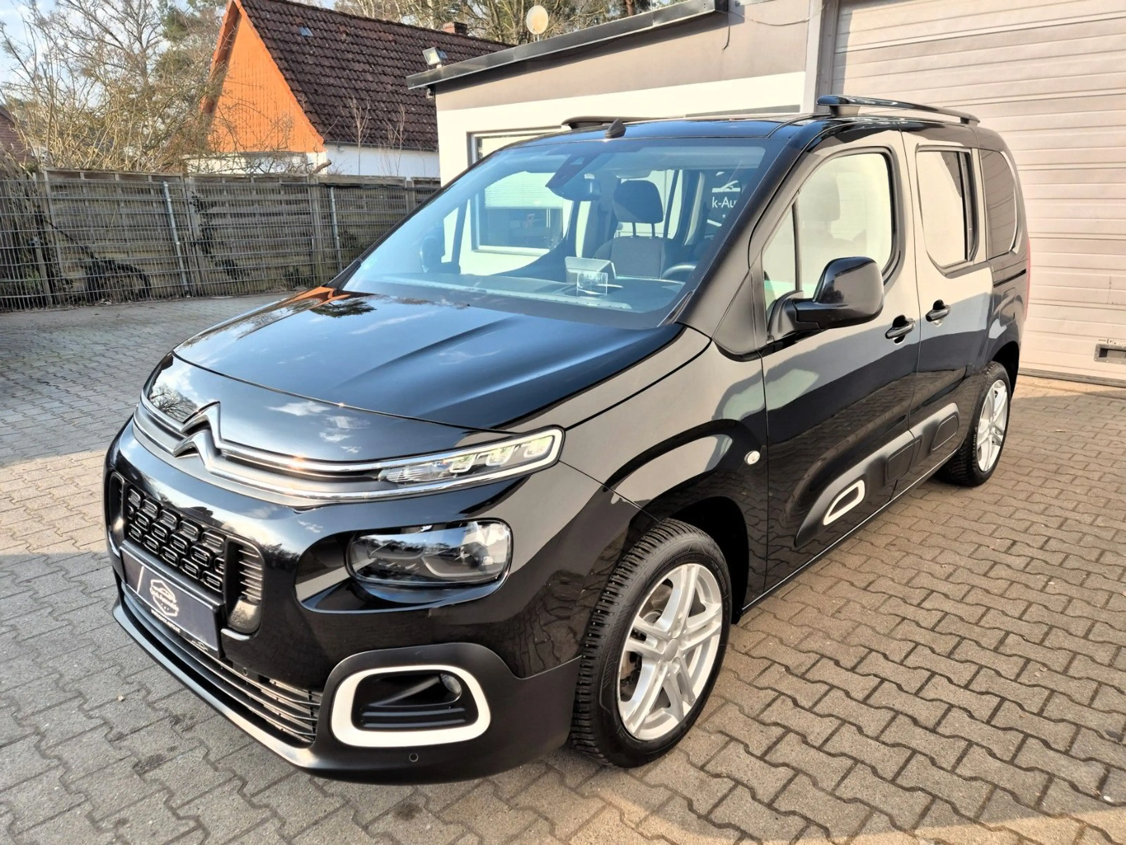 Citroen Berlingo Shine M ||AHK|Panorama|SHG|| — photo 3