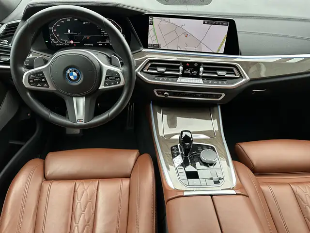 BMW X5 view 12
