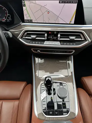 BMW X5 view 13