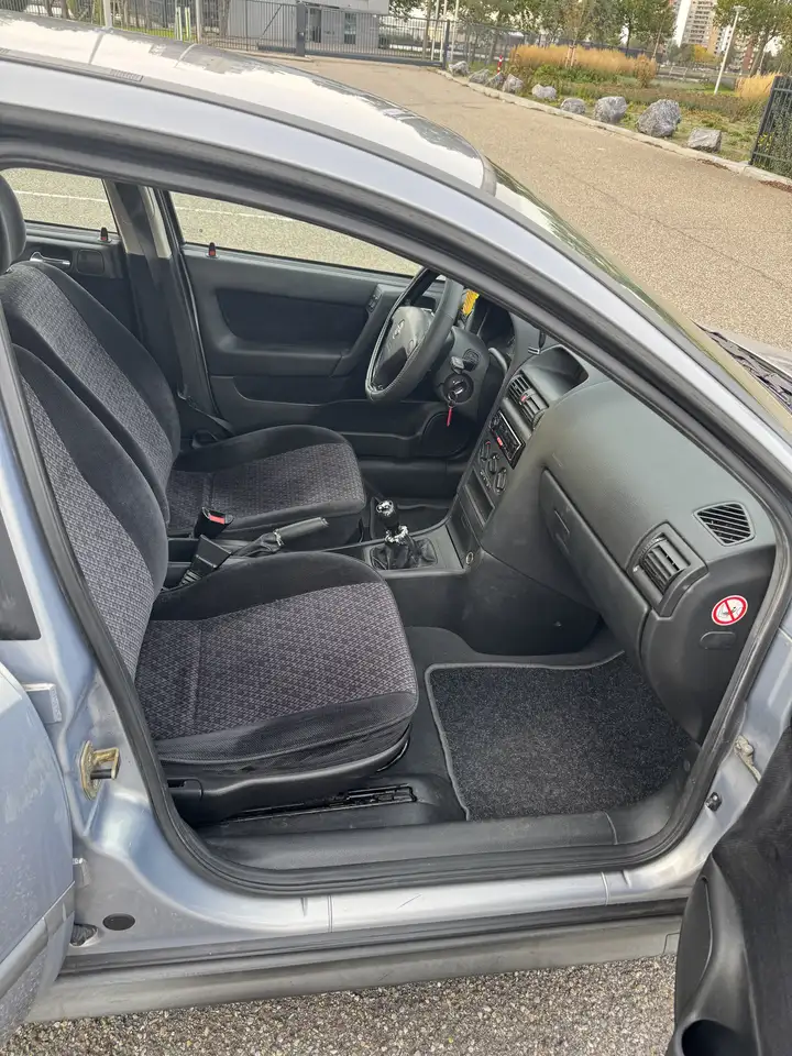 Opel Astra 1.6 Pearl, foto 11