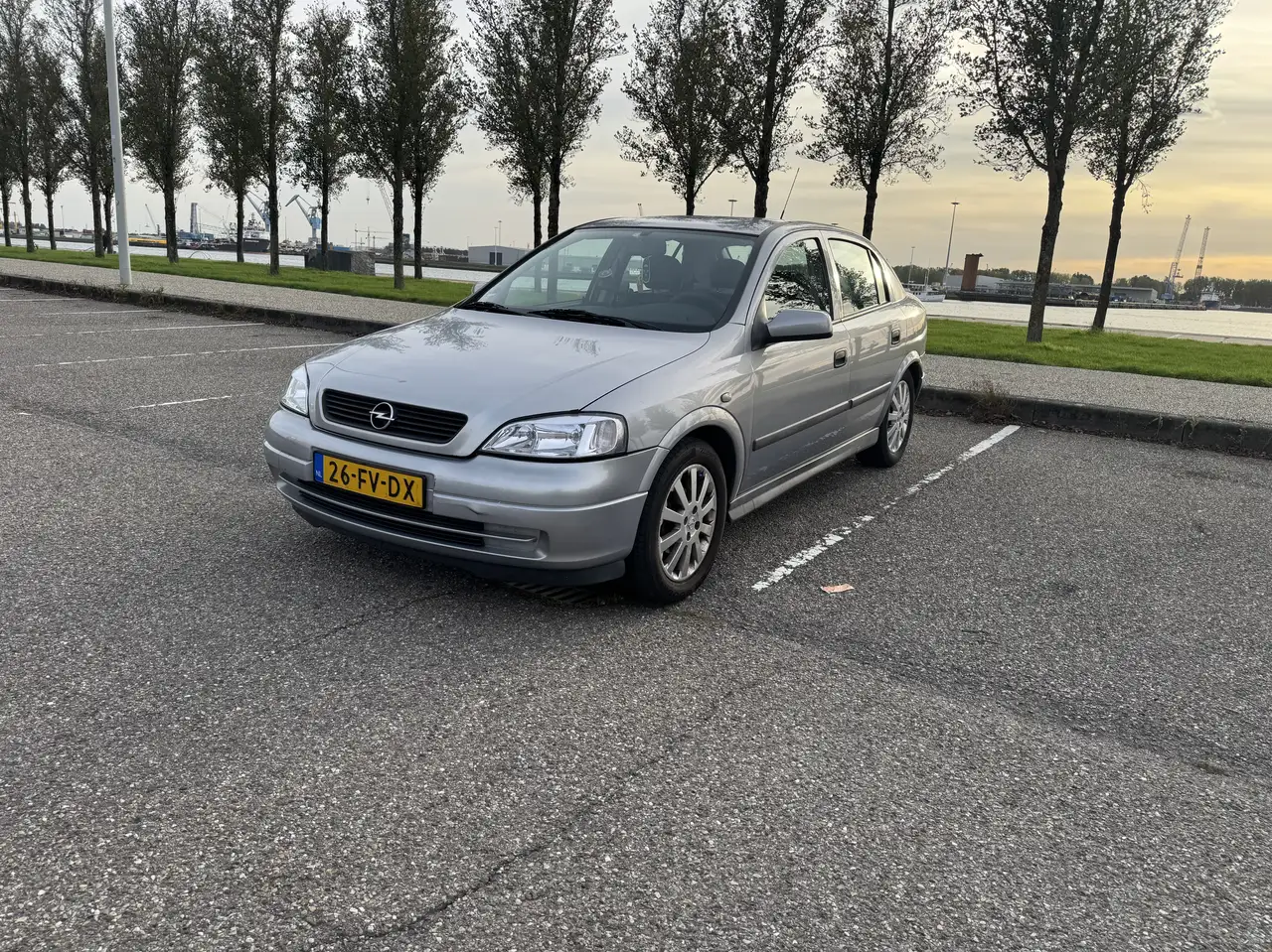 Opel Astra 1.6 Pearl, foto 3