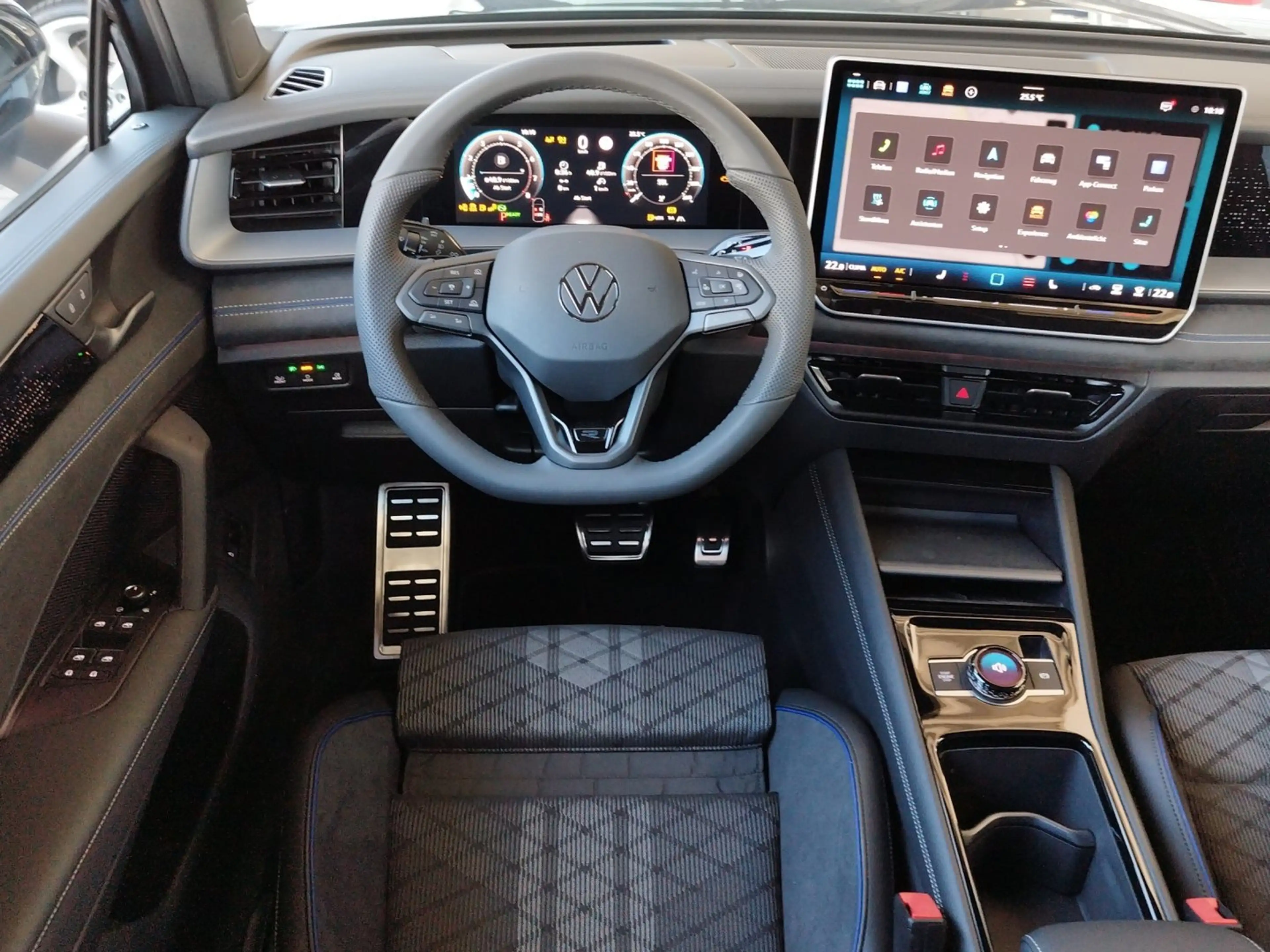 Volkswagen Tayron Sport eTSI DSG — photo 11