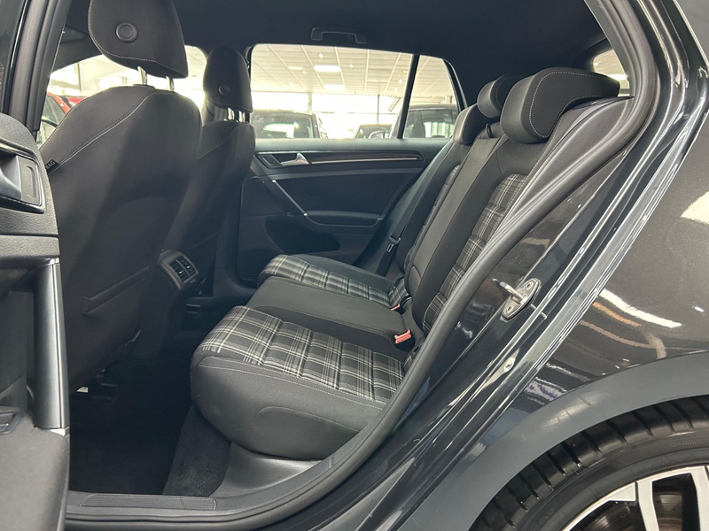 Volkswagen Golf VII Lim. GTD BMT — photo 15
