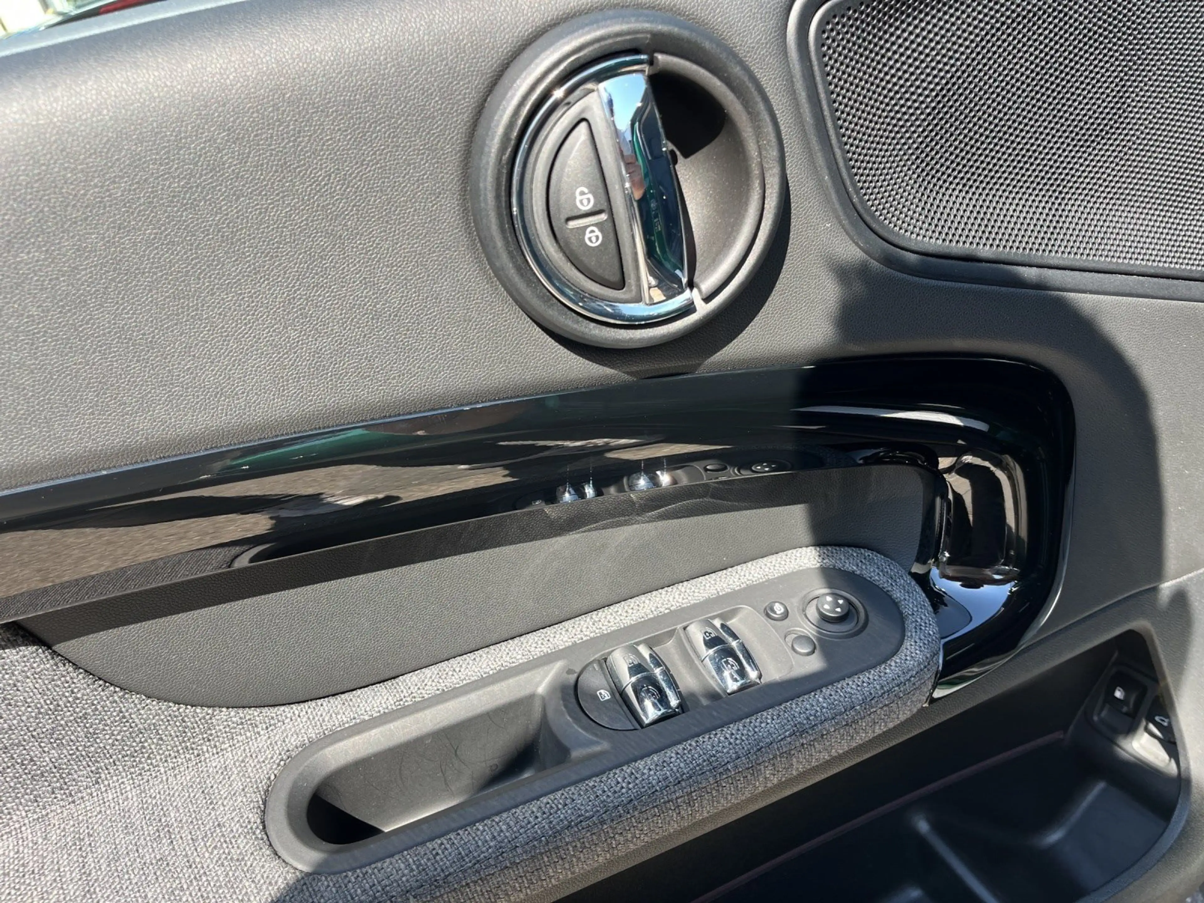 MINI Cooper SE Countryman Cooper SE ALL4 Countryman Classic Parkassist LED — photo 10