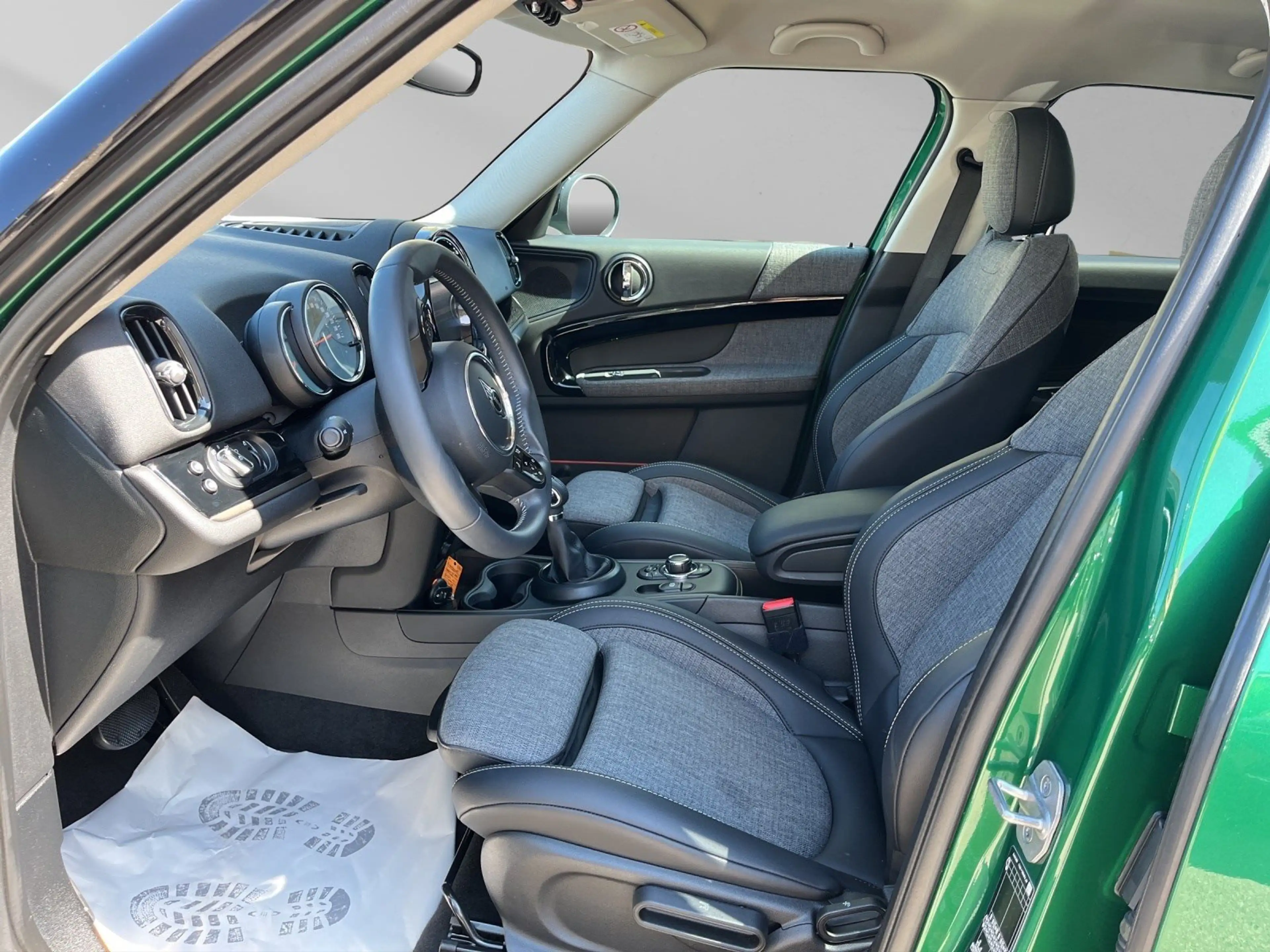 MINI Cooper SE Countryman Cooper SE ALL4 Countryman Classic Parkassist LED — photo 9