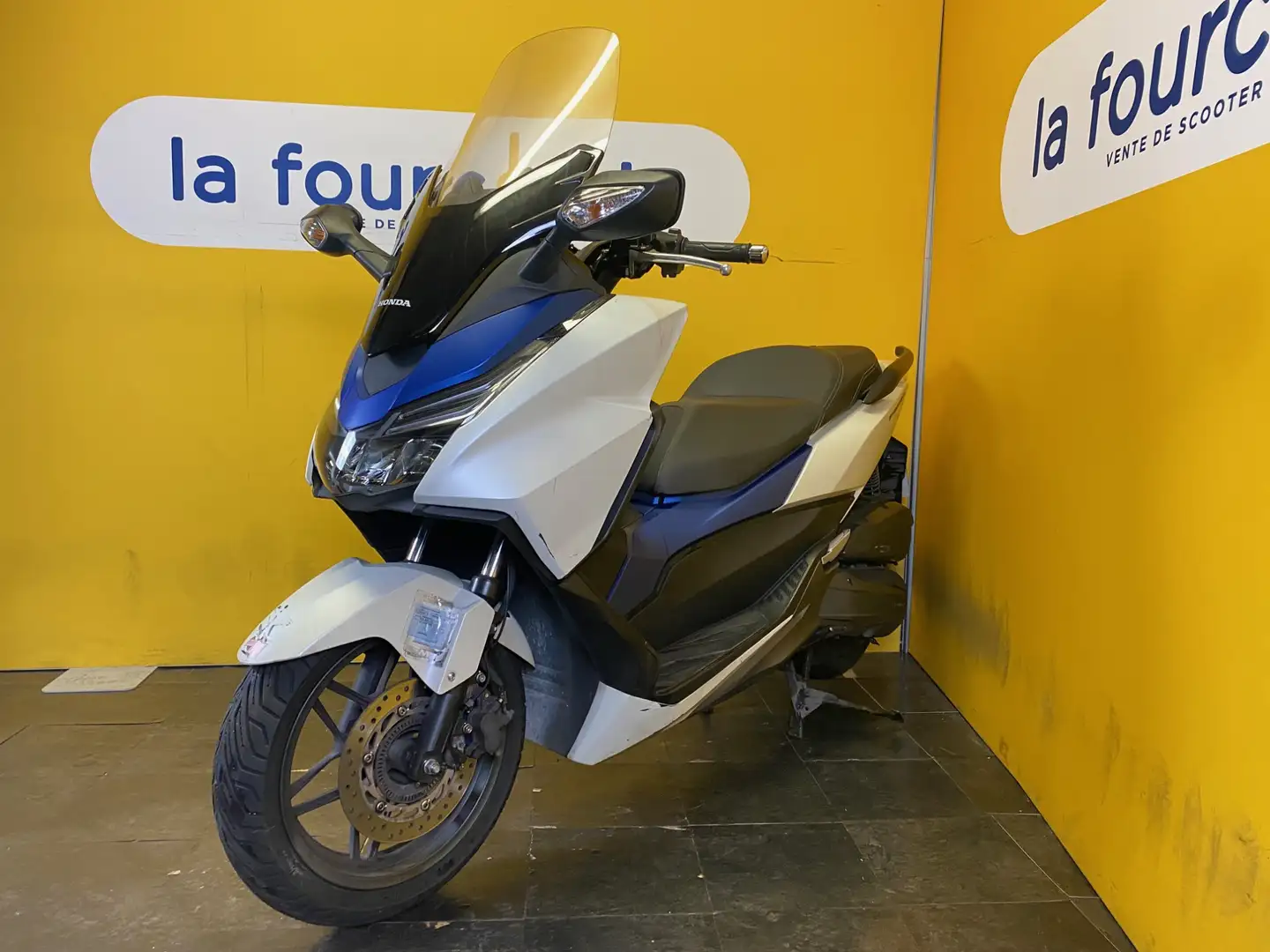 Honda Forza 125 White - 1