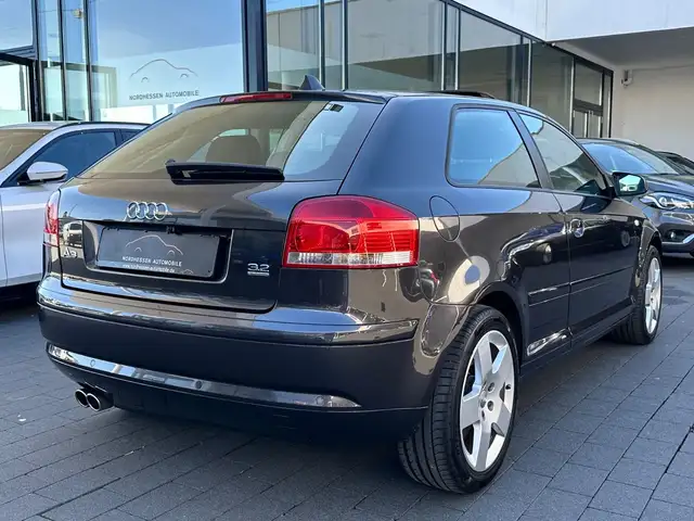 Audi A3 view 4