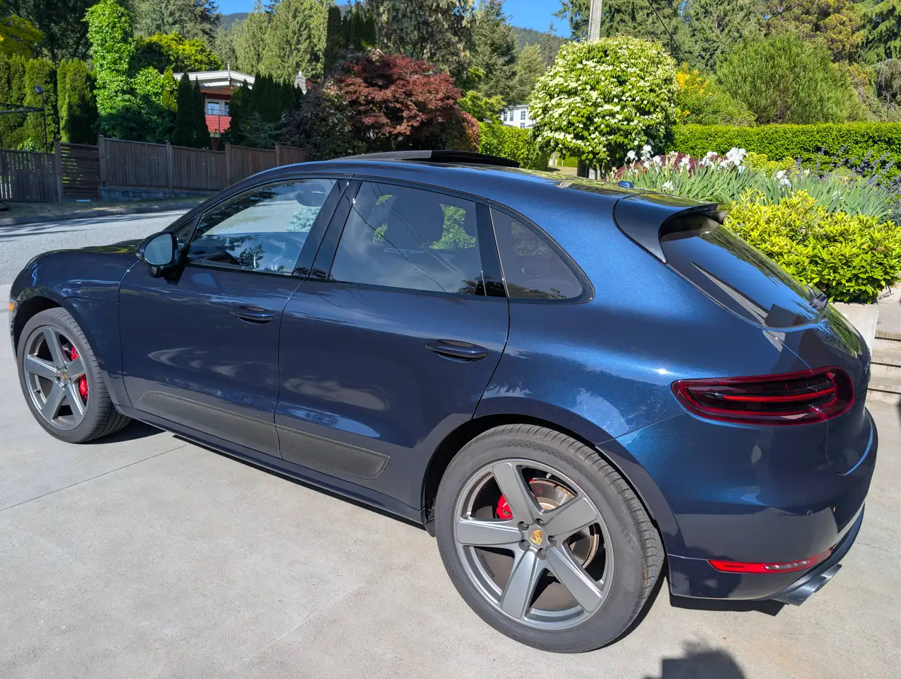 Porsche Macan снимка Porsche Macan