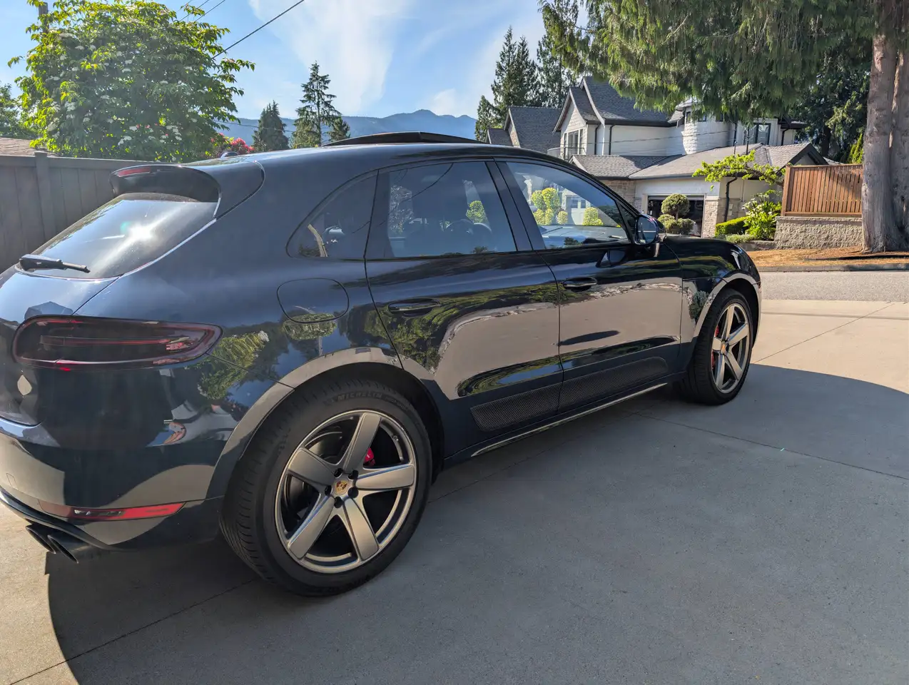 Porsche Macan снимка Porsche Macan