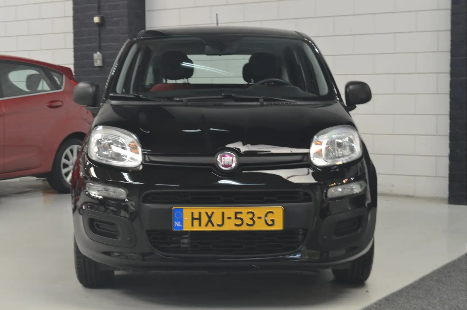 Fiat Panda 1.2 Lounge // 58.000 km // AIRCO // ELECTRISH PAKK Noir - 2