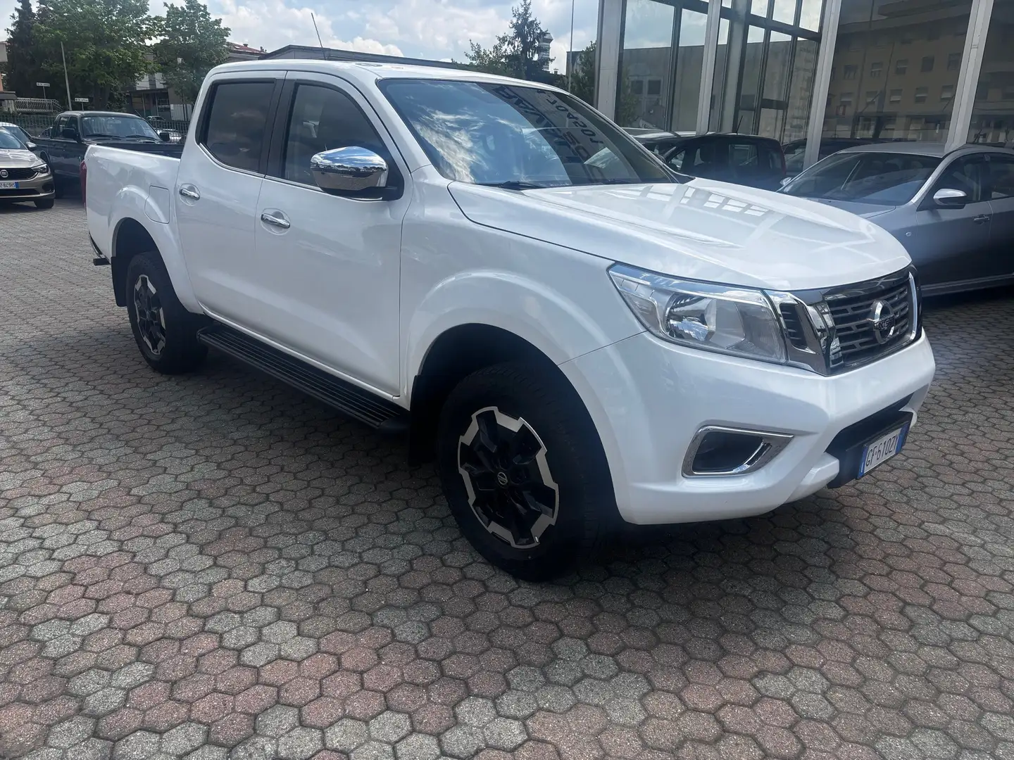 Nissan Navara 2.3 dci d.cab N-Connecta 4wd 163cv my19 - 2
