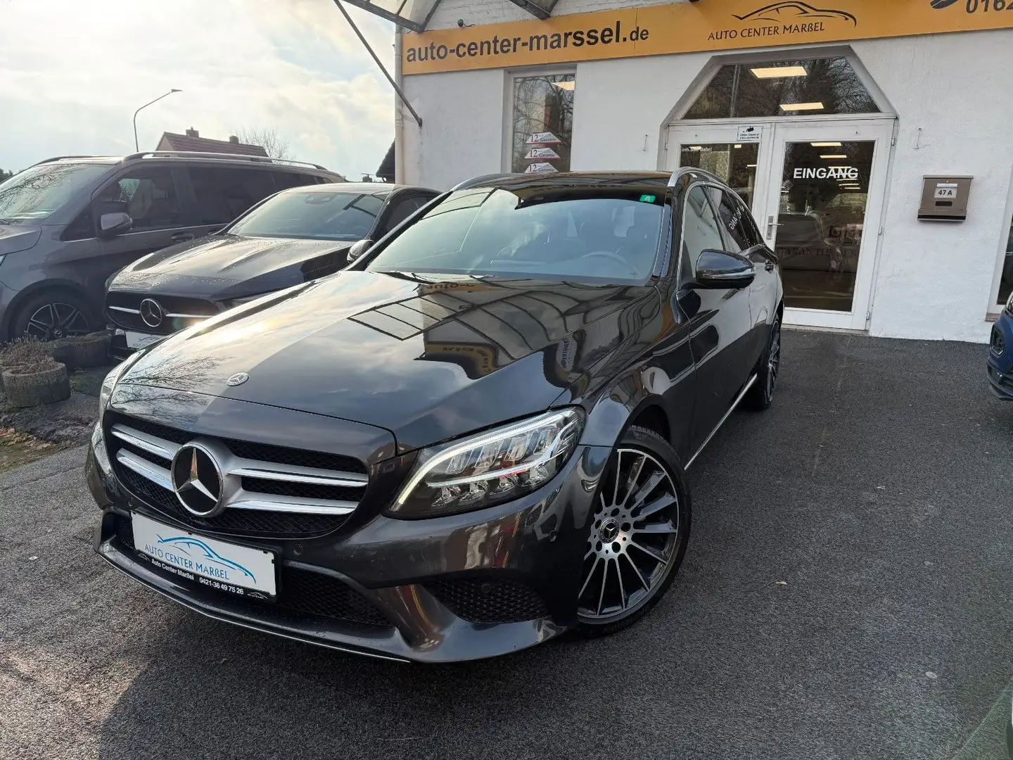 Mercedes-Benz C 220 d TOTWINKEL/AIRMATIC/AHK/LED/STANDHEIZUNG Gris - 1