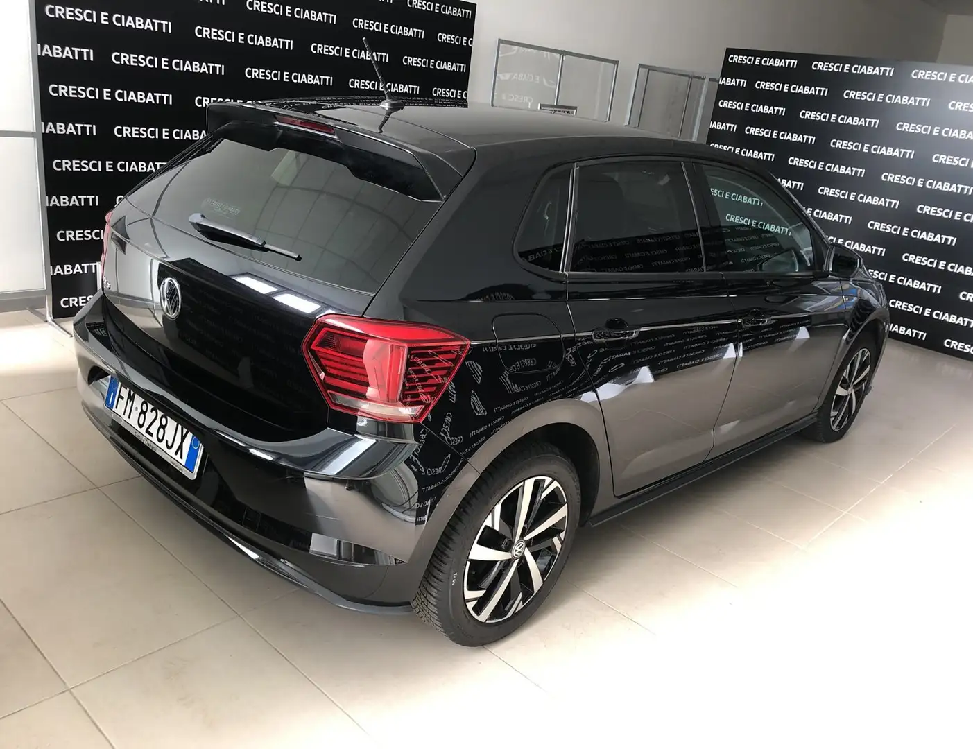 Volkswagen Polo Business 1.6 TDI 95 CV 5p. Highline BlueMotion Te Nero - 2