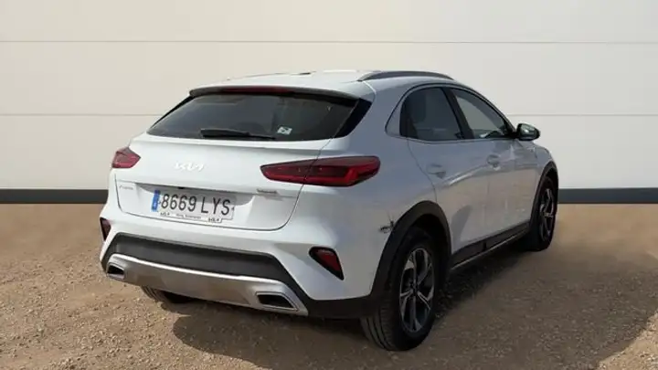 Kia XCeed 2022, foto 4