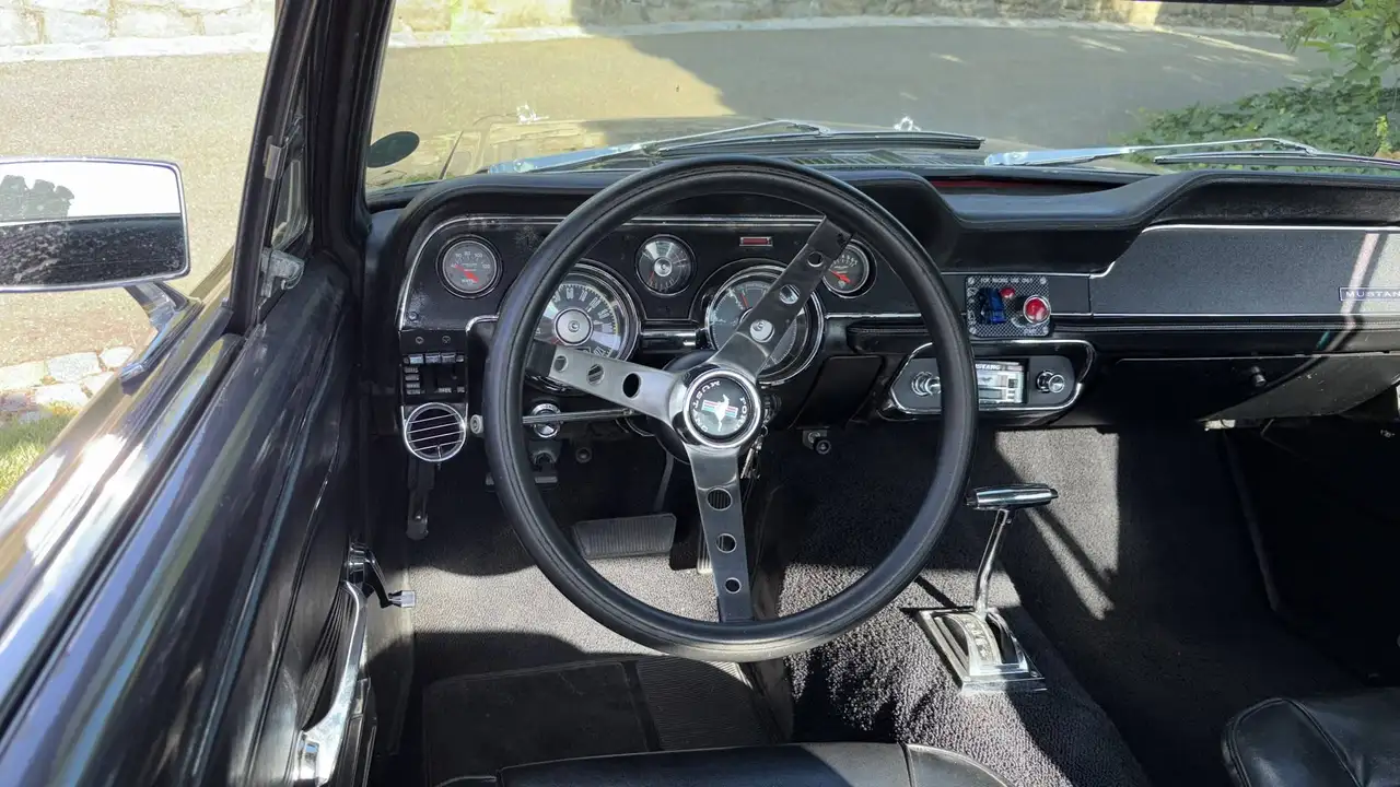 Ford Mustang Oldtimer, foto 8