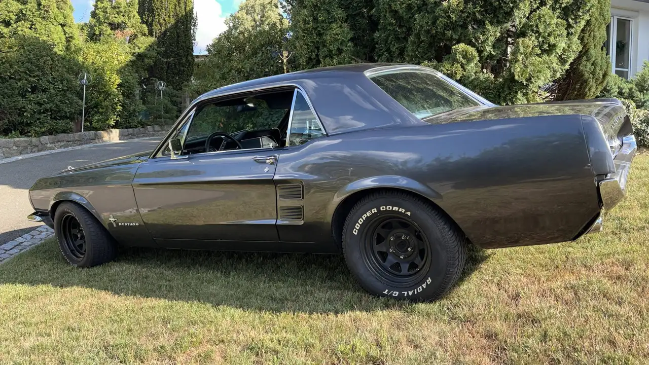 Ford Mustang Oldtimer, foto 3