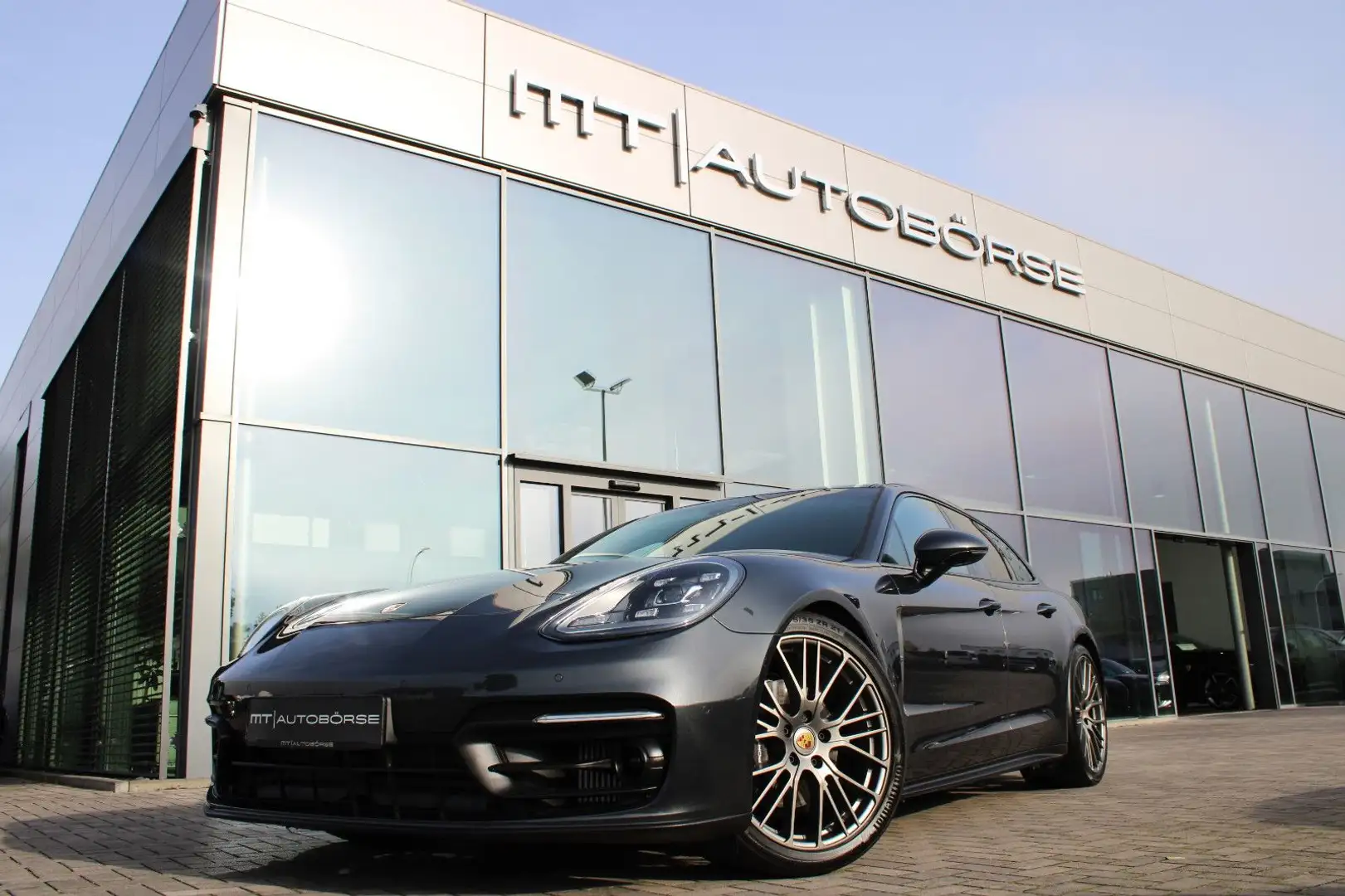 Porsche Panamera Sport Turismo 4 Platinum Edition Gris - 1