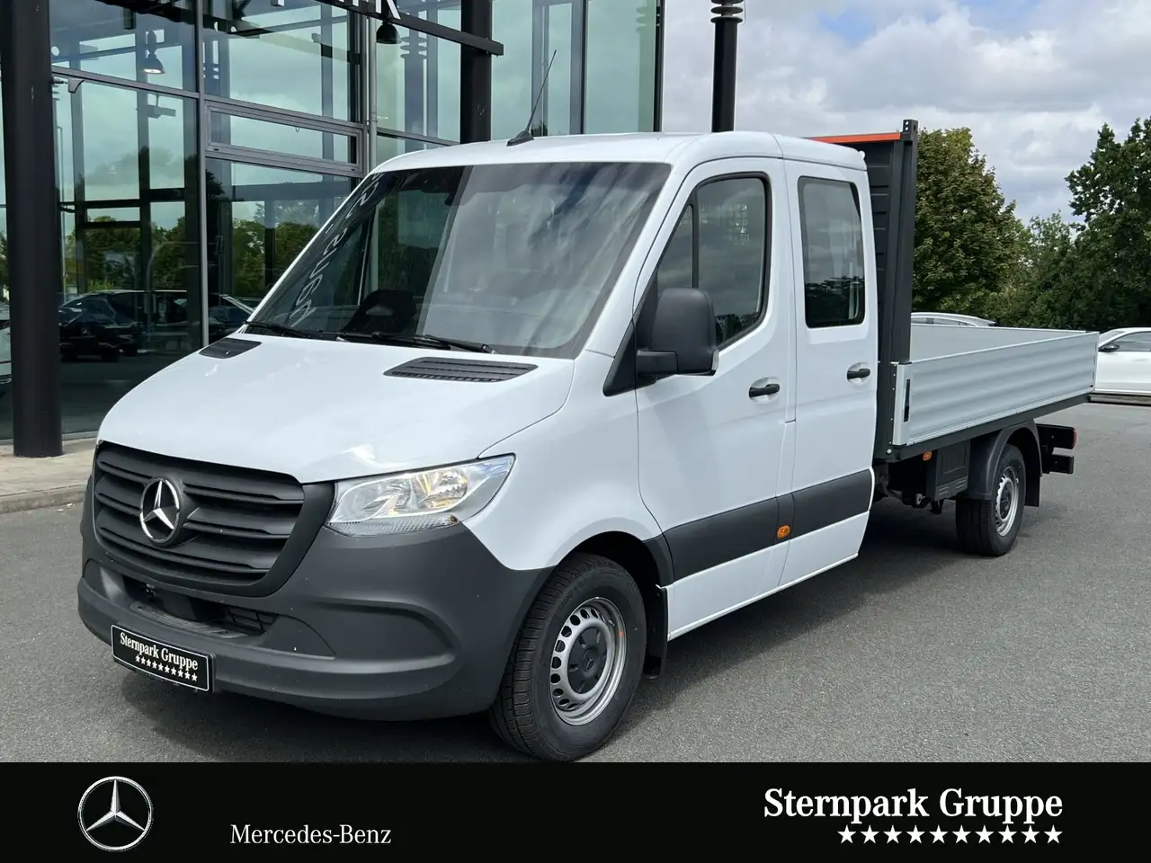 Mercedes-Benz Model not specified 2026