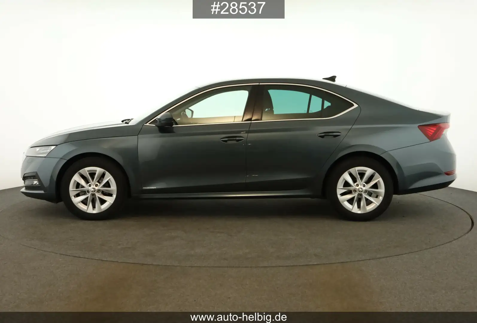 Skoda Octavia Octavia Lim. 2.0 TDI First Edition #LED#Virtual# Grau - 2