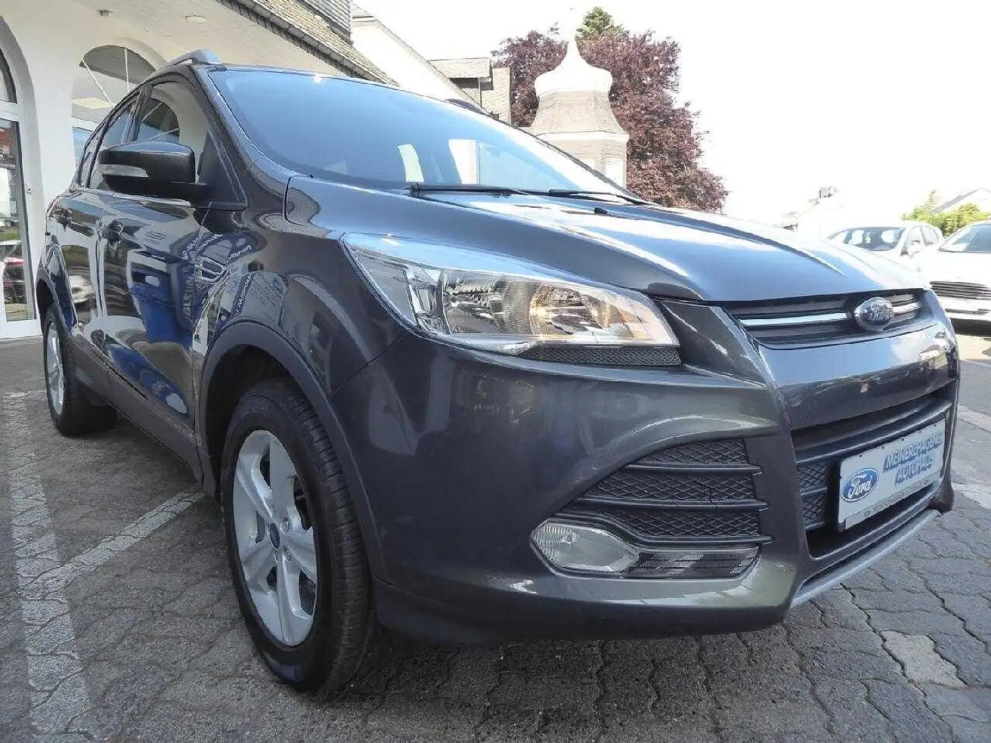 Ford Kuga Trend, Navi, Panoramadach Gris - 2