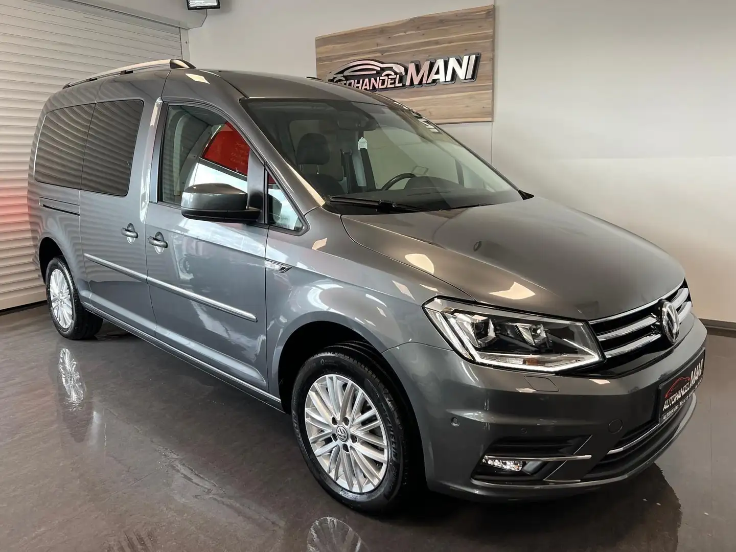 Volkswagen Caddy Maxi Highline BMT/LED/7-Sitzen/DSG/PDC Gri - 1