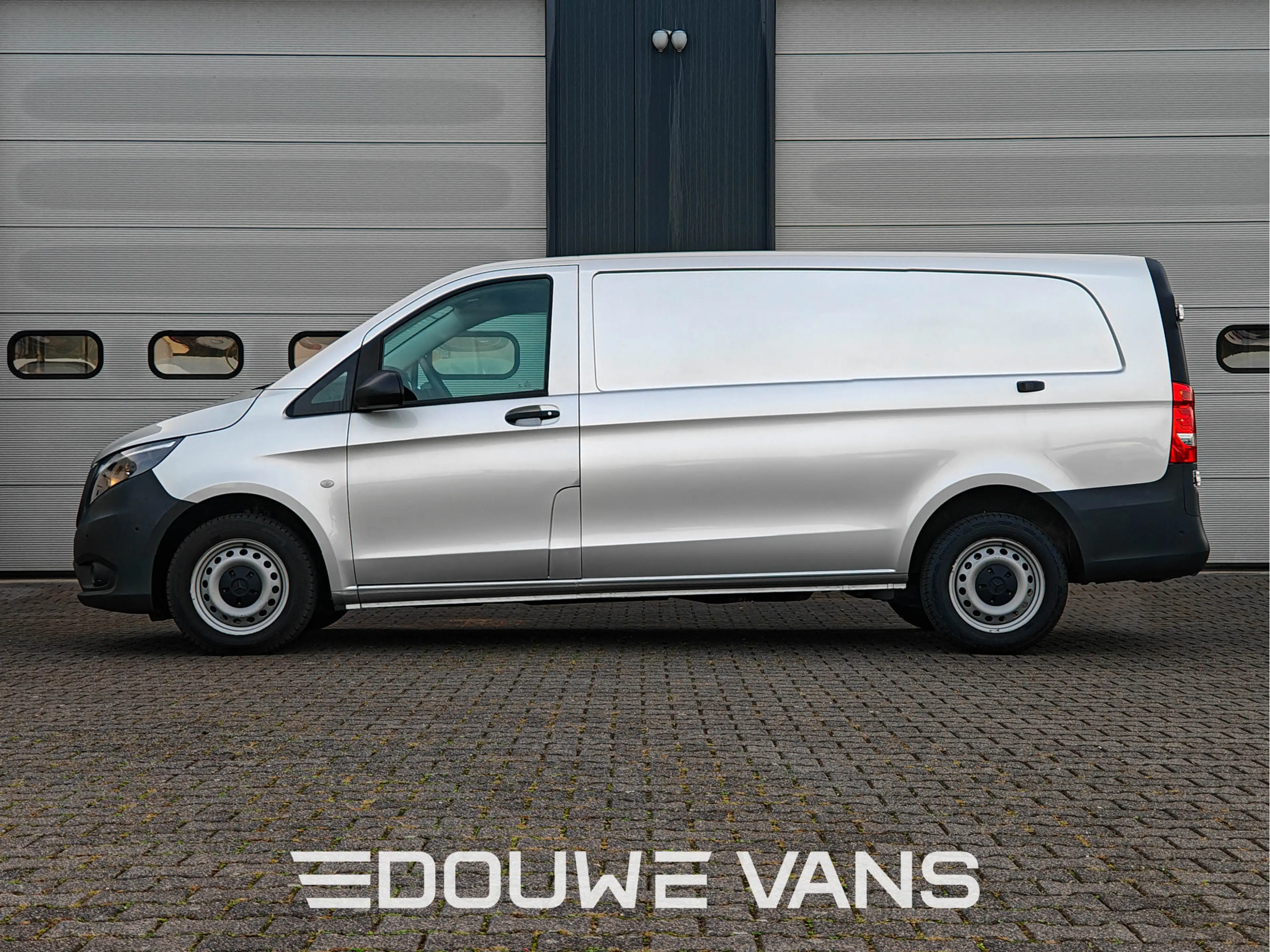 Mercedes-Benz Vito L3 116 Automaat Navigatie DAB Trekhaak Zilver — photo 2