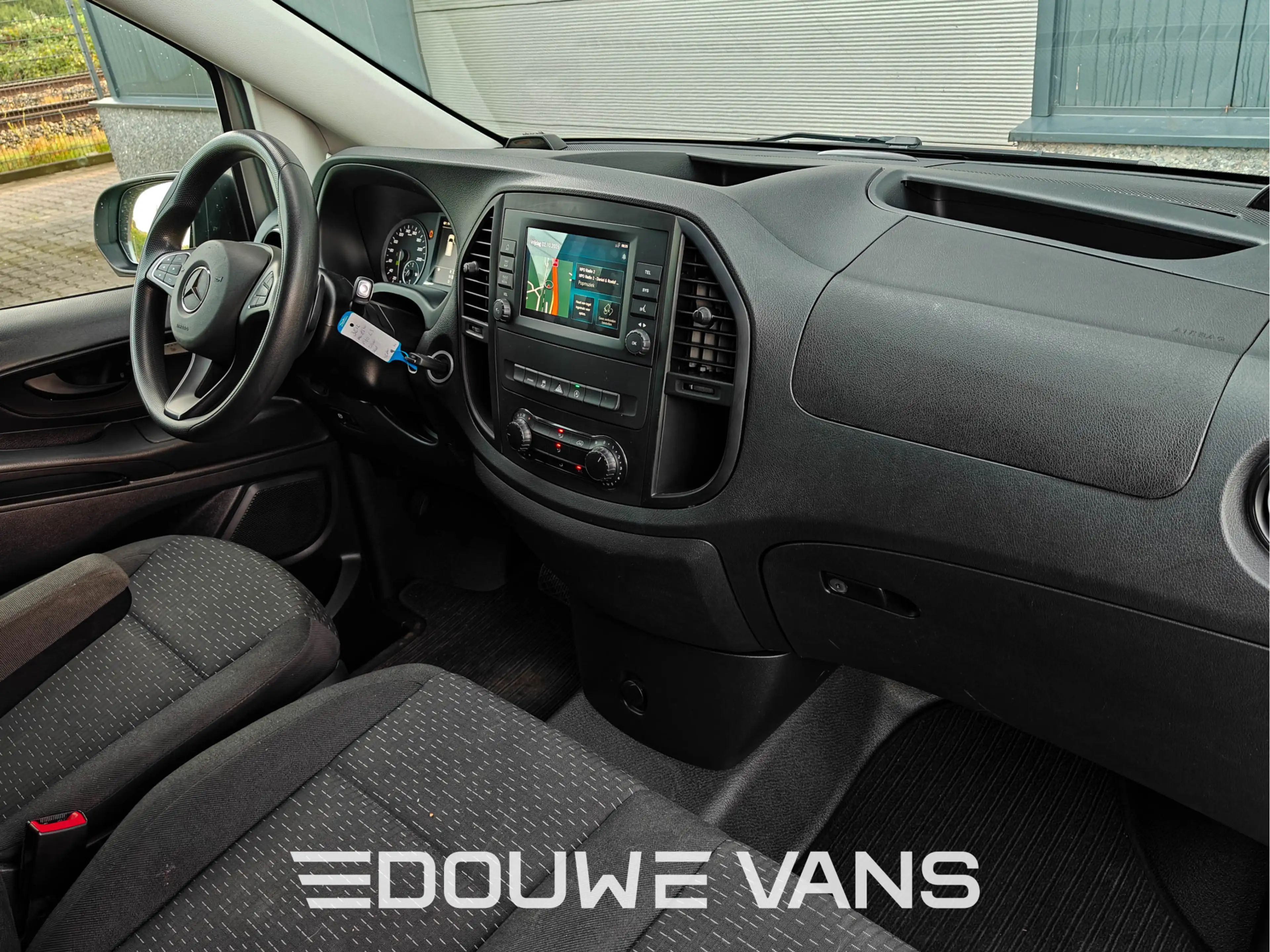 Mercedes-Benz Vito L3 116 Automaat Navigatie DAB Trekhaak Zilver — photo 10