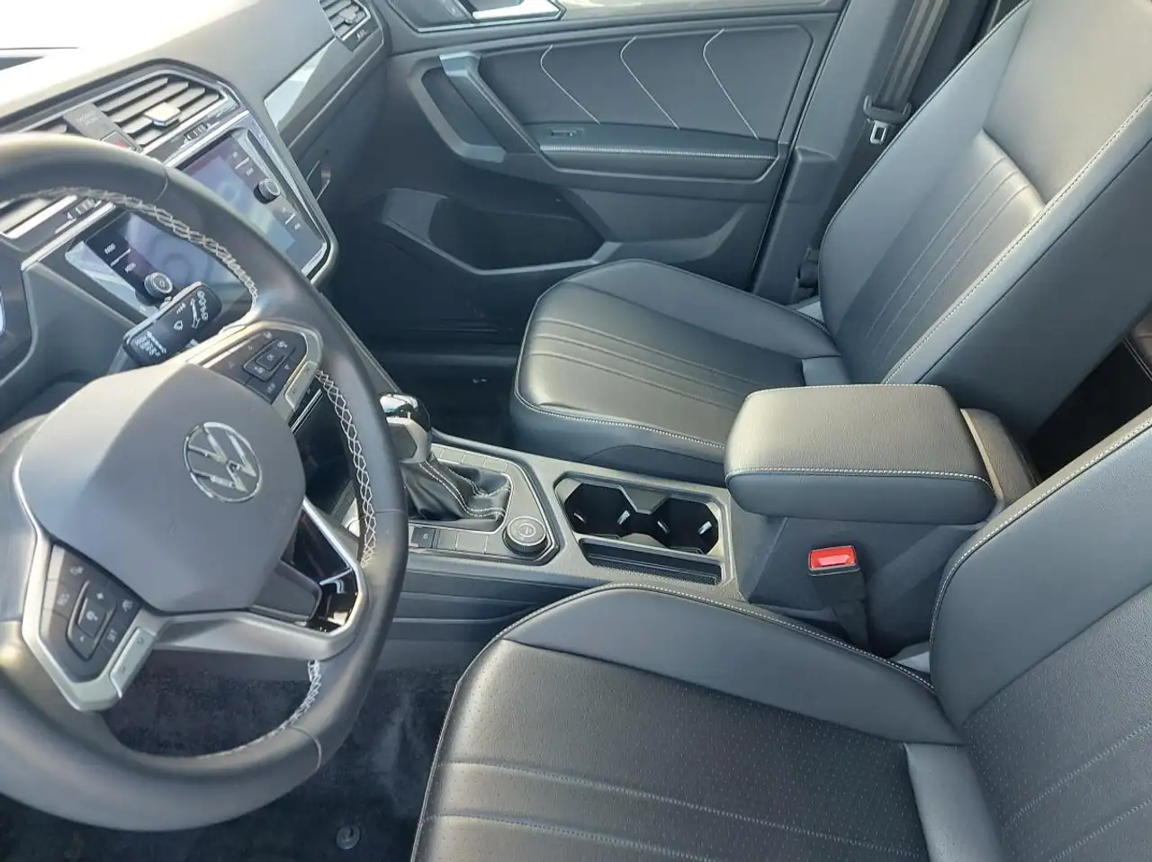 Volkswagen Tiguan снимка Volkswagen Tiguan