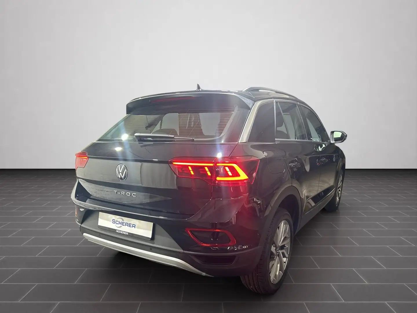 Volkswagen T-Roc MOVE 1.5 l TSI 150PS DSG7 Schwarz - 2