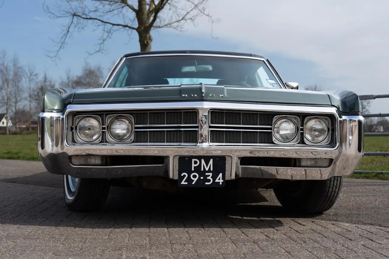 Buick Wildcat Donkergroen, foto 11