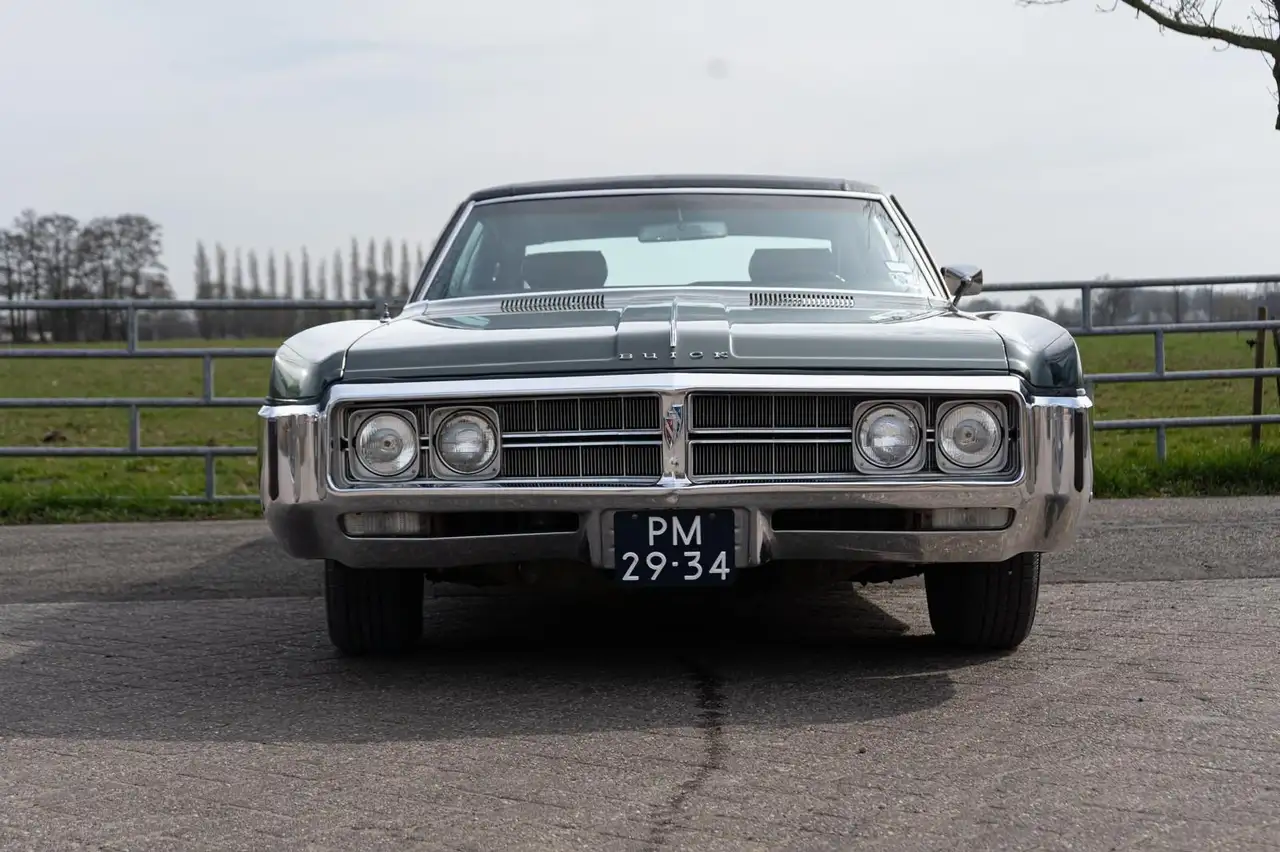 Buick Wildcat Donkergroen, foto 9