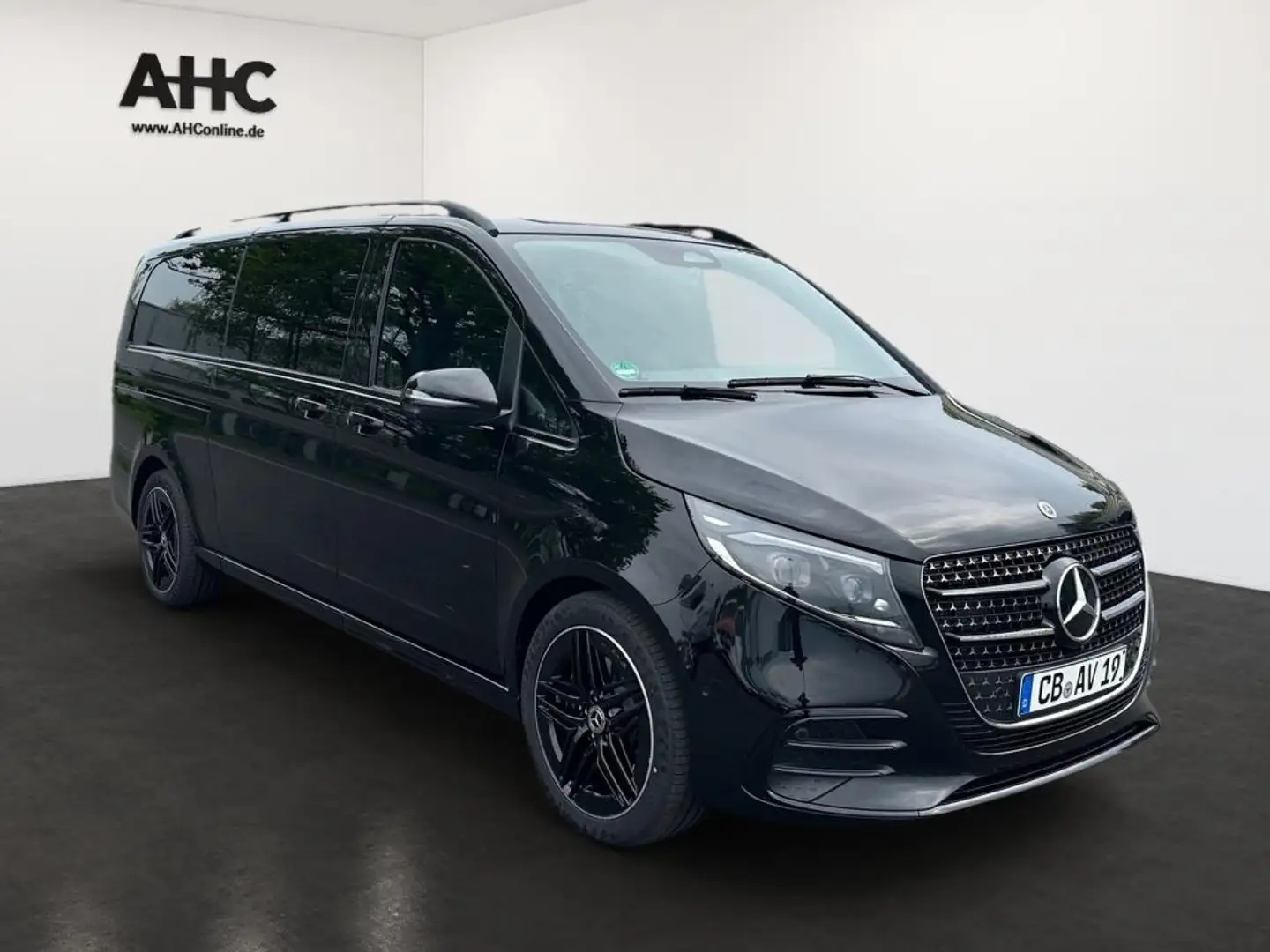 Mercedes-Benz V 300 d AVANTGARDE Extralang AIRMATIC AMG STH Noir - 2