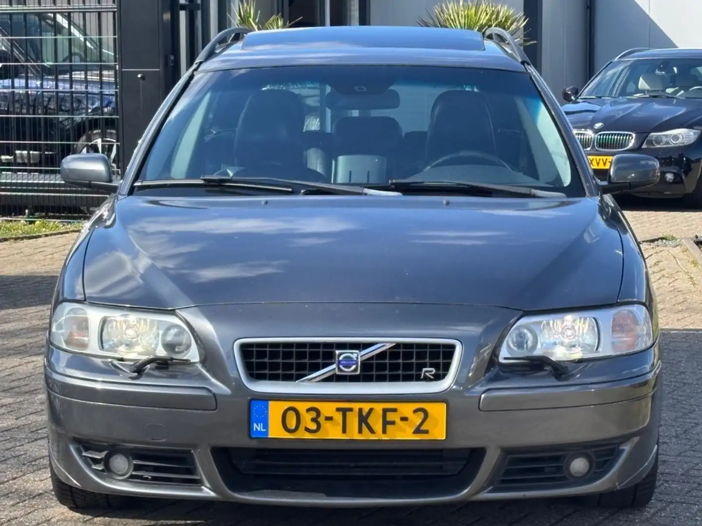 Volvo V70 2.5 R Automaat 2005 Schuifdak Youngtimer Gris - 2