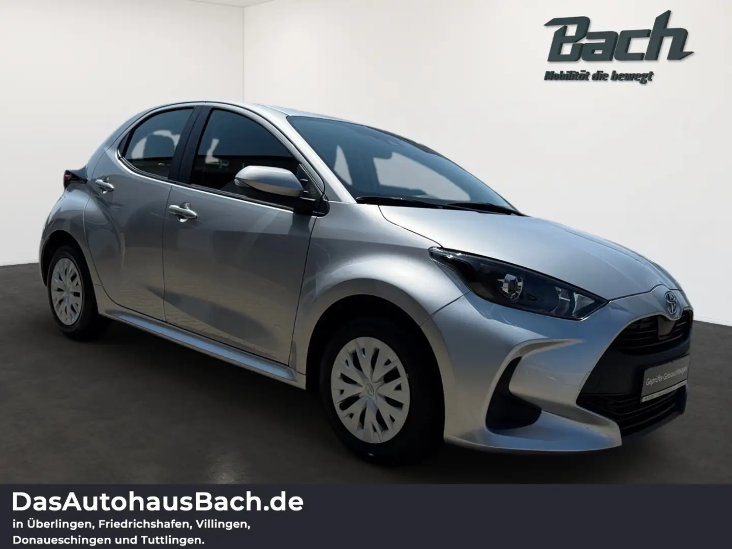 Toyota Yaris 1.0-l-VVT-i.  5-Türer Comfort Car Play Silber - 2