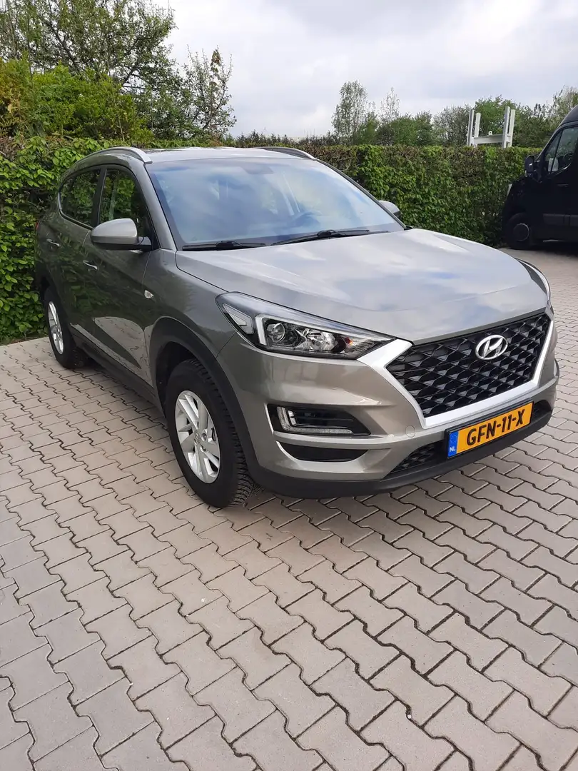 Hyundai TUCSON 1.6 GDi i-Drive siva - 1