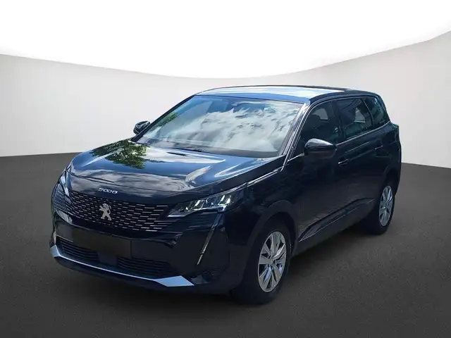Peugeot 5008 view 2