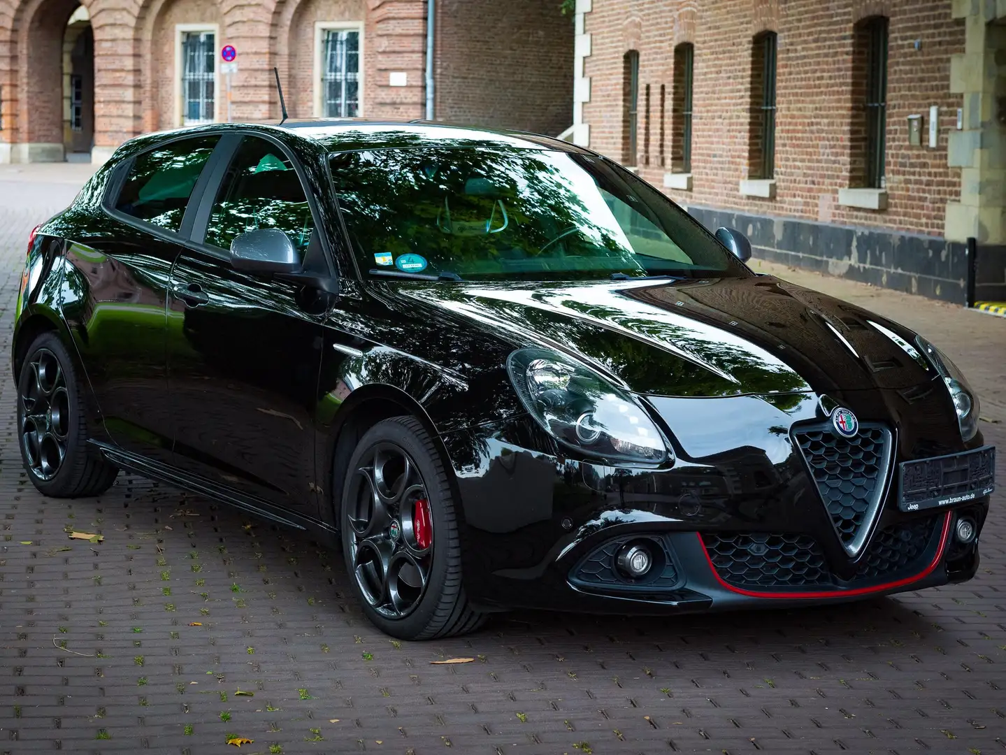 Alfa Romeo Giulietta Giulietta 1.8 TBi 16V TCT Veloce Schwarz - 2