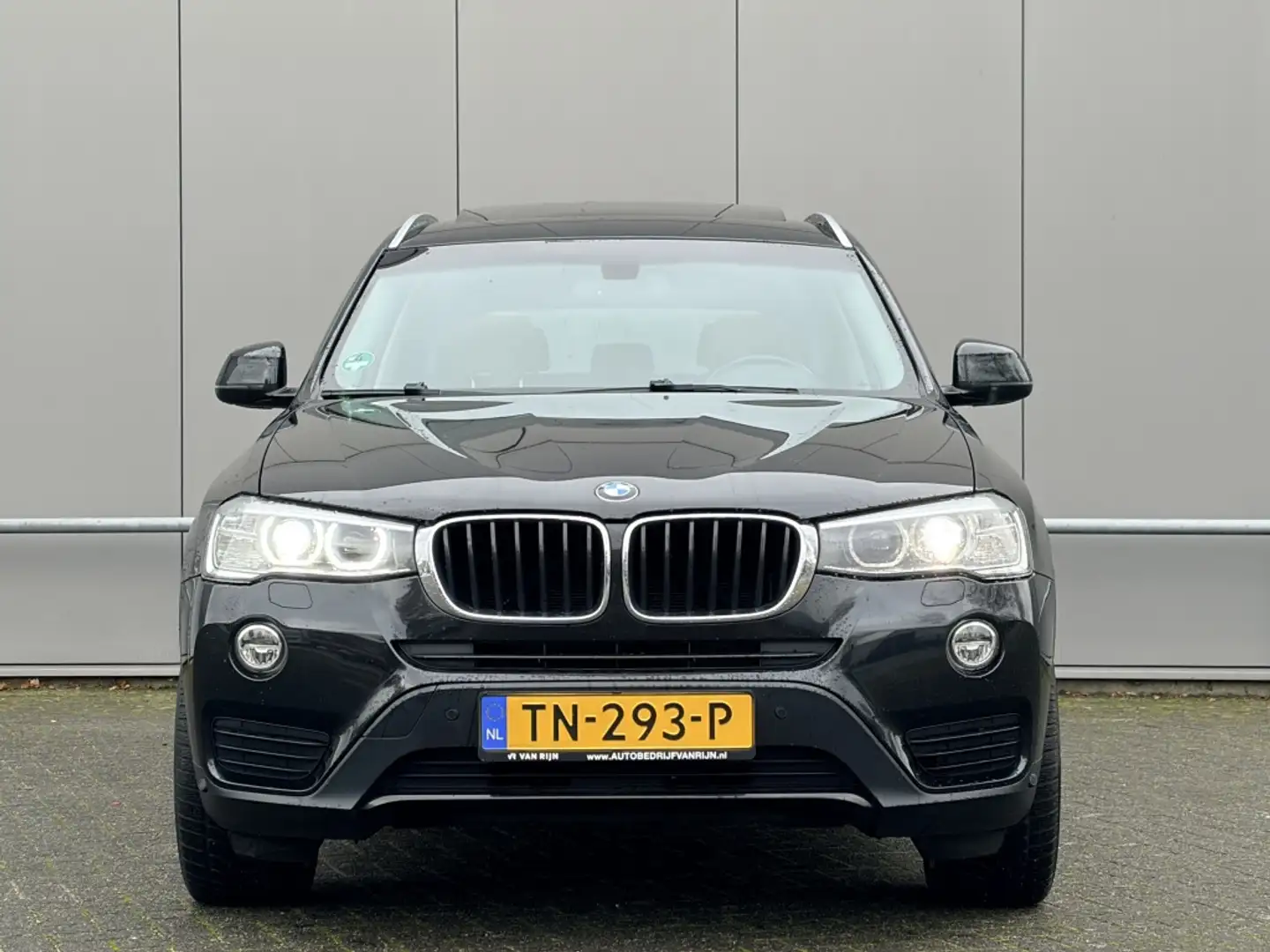 BMW X3 xDrive20d High Exec. - pano - automaat - airco - c Nero - 2
