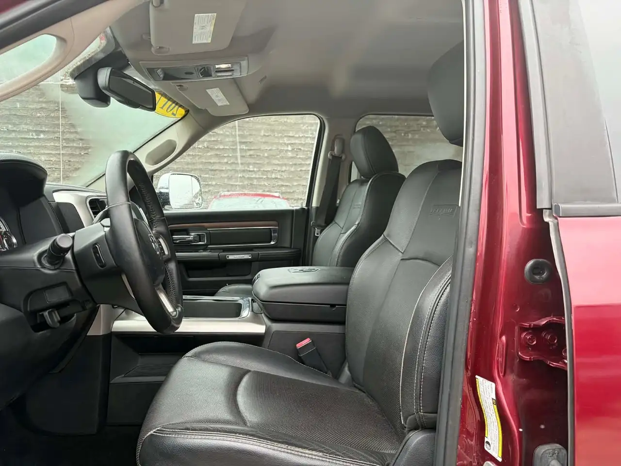 RAM 3500 снимка RAM 3500